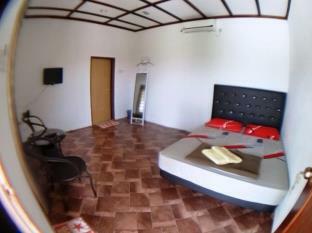 Izz Room Motel Langkawi Екстериор снимка